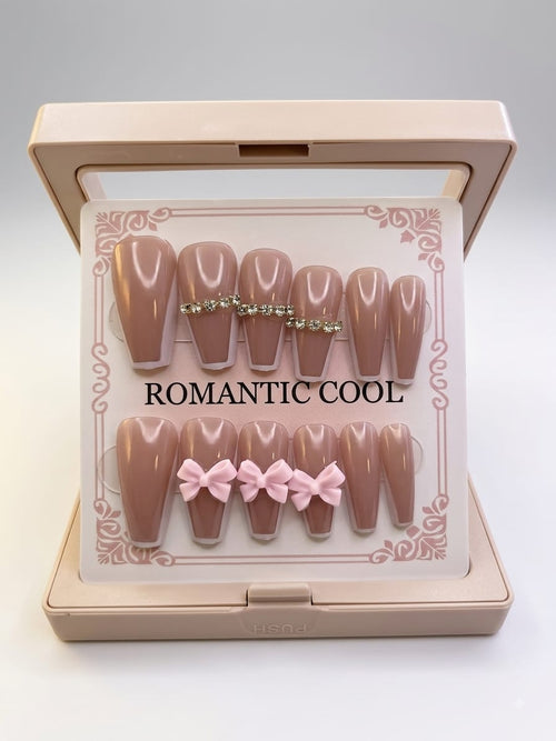 Romantic Cool Press-On Nails